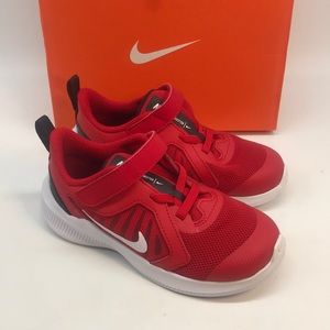 Nike Boys' Nike Little Kid Revolution 5 Running Shoes Size 10c